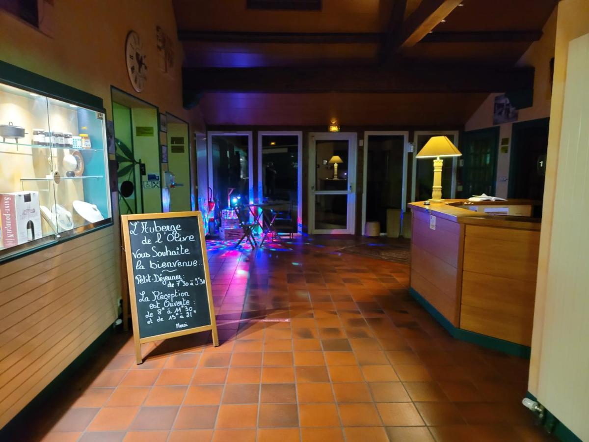 L'Auberge De L'Olive Dompierre-sur-Besbre Buitenkant foto