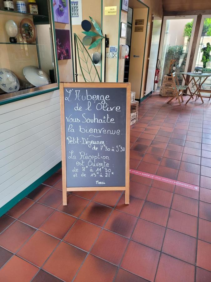 L'Auberge De L'Olive Dompierre-sur-Besbre Buitenkant foto