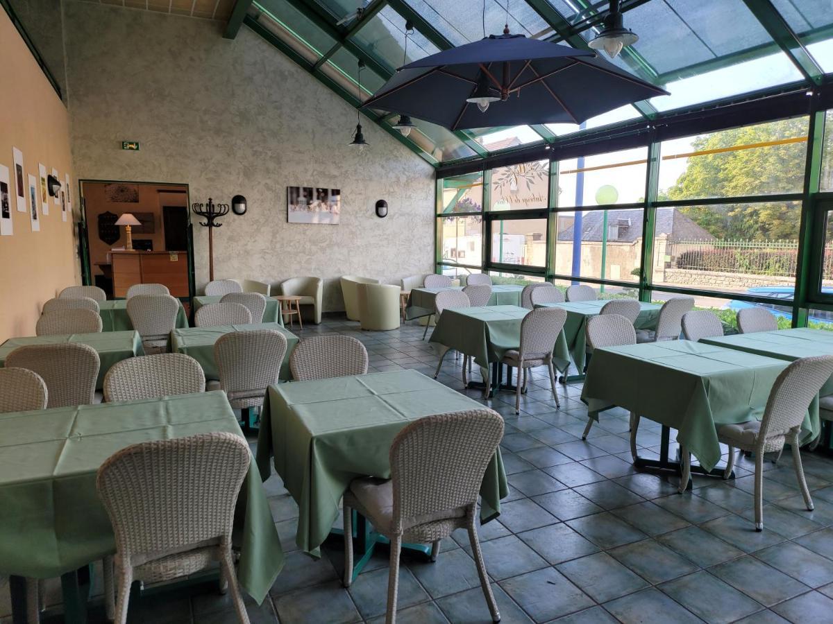 L'Auberge De L'Olive Dompierre-sur-Besbre Buitenkant foto