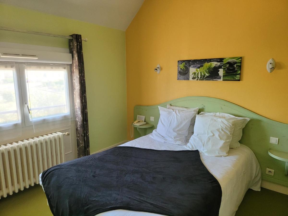 L'Auberge De L'Olive Dompierre-sur-Besbre Buitenkant foto