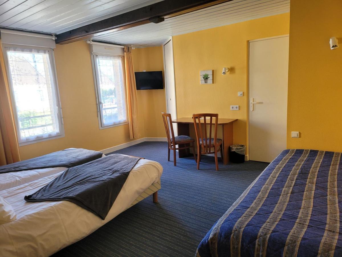 L'Auberge De L'Olive Dompierre-sur-Besbre Buitenkant foto